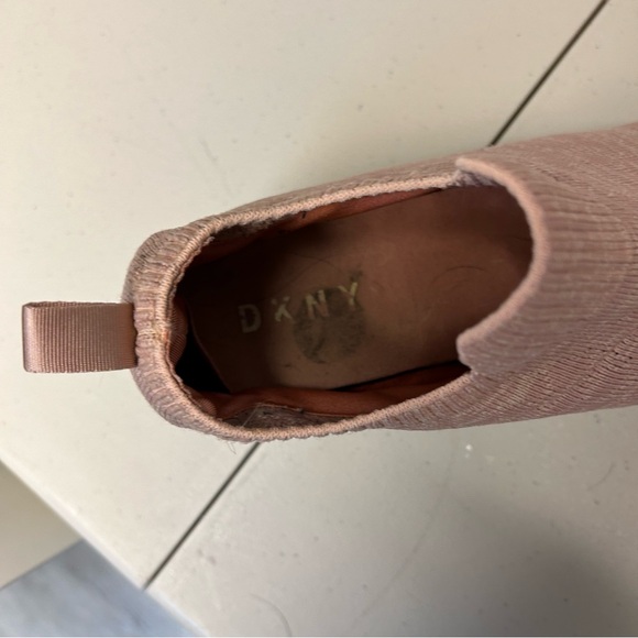 DKNY Women’s Pink Platform Wedge Slip On Sneaker , size 8.5 - Picture 7 of 9